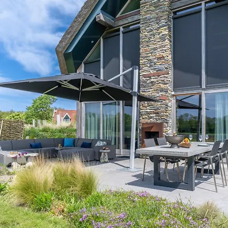 Vila Buytenplaats 191 *